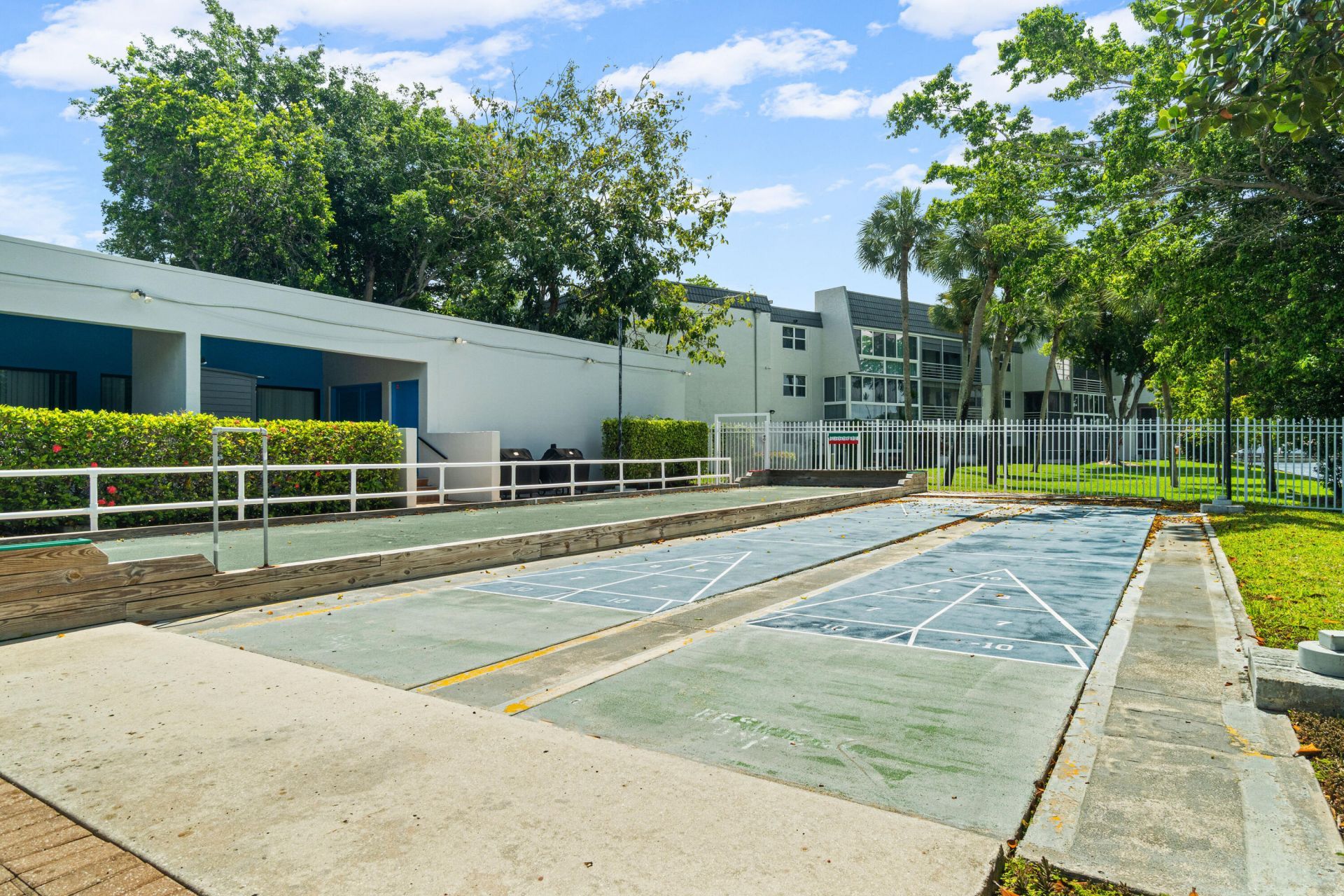 9080 Lime Bay Boulevard, Unit 309, Tamarac, FL 33321 Photo