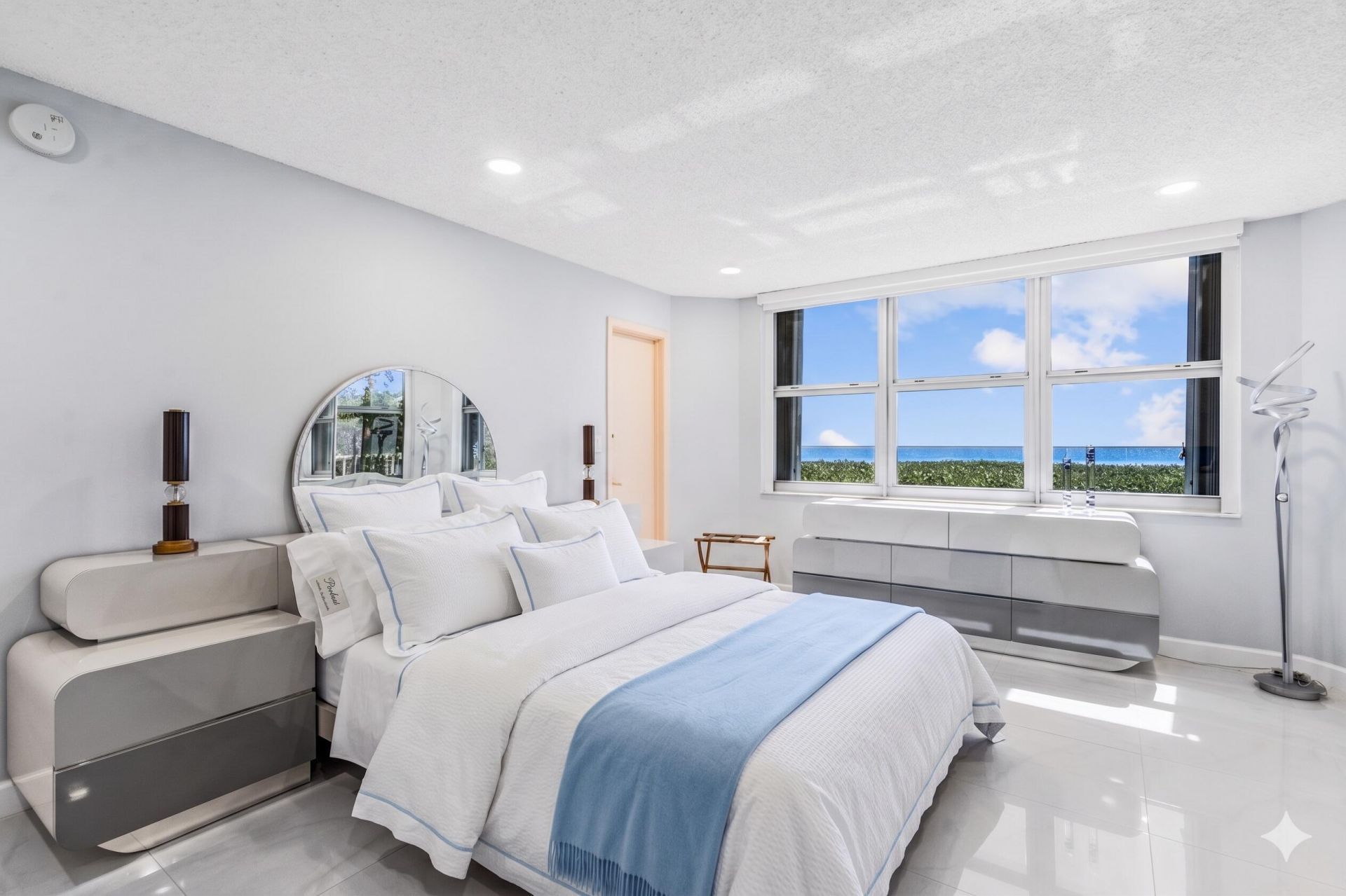5200 N Ocean Drive, Unit 102, Singer Island, FL 33404 Photo