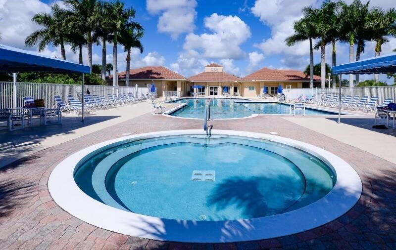 562 SW Saint Martins Cove, Port Saint Lucie, FL 34986 Photo