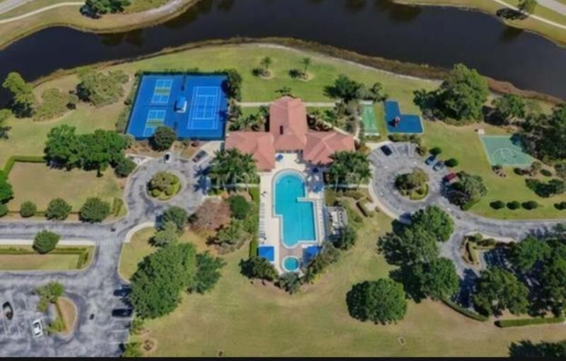 562 SW Saint Martins Cove, Port Saint Lucie, FL 34986 Photo
