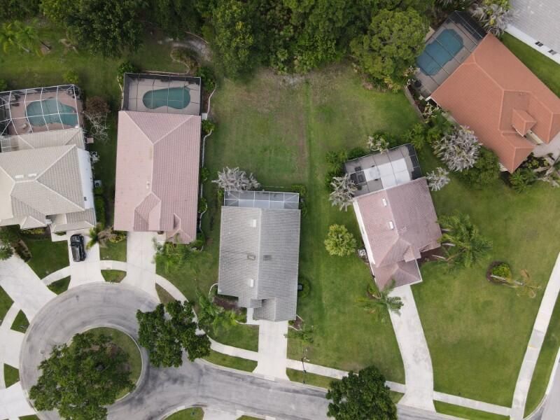 562 SW Saint Martins Cove, Port Saint Lucie, FL 34986 Photo