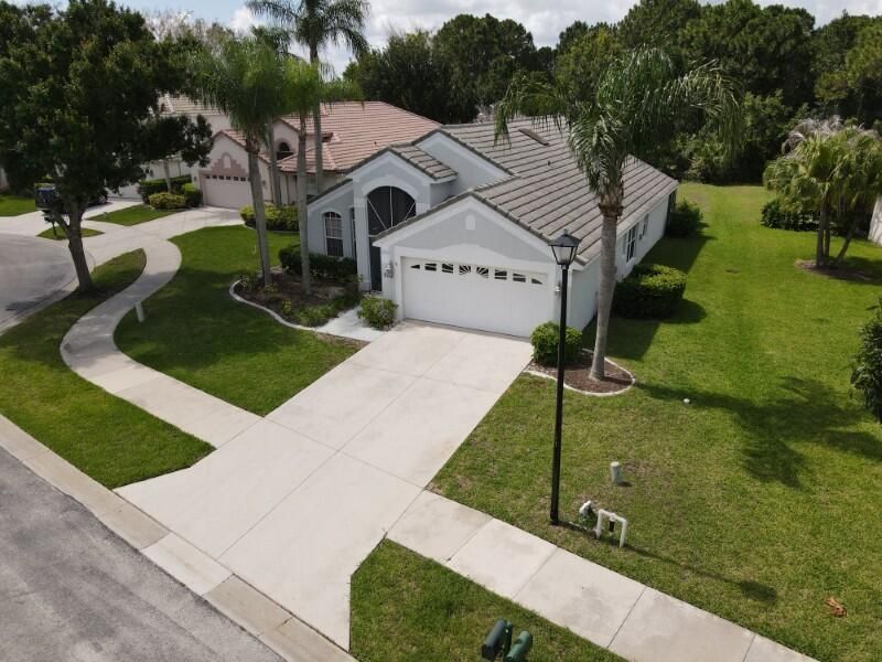 562 SW Saint Martins Cove, Port Saint Lucie, FL 34986 Photo