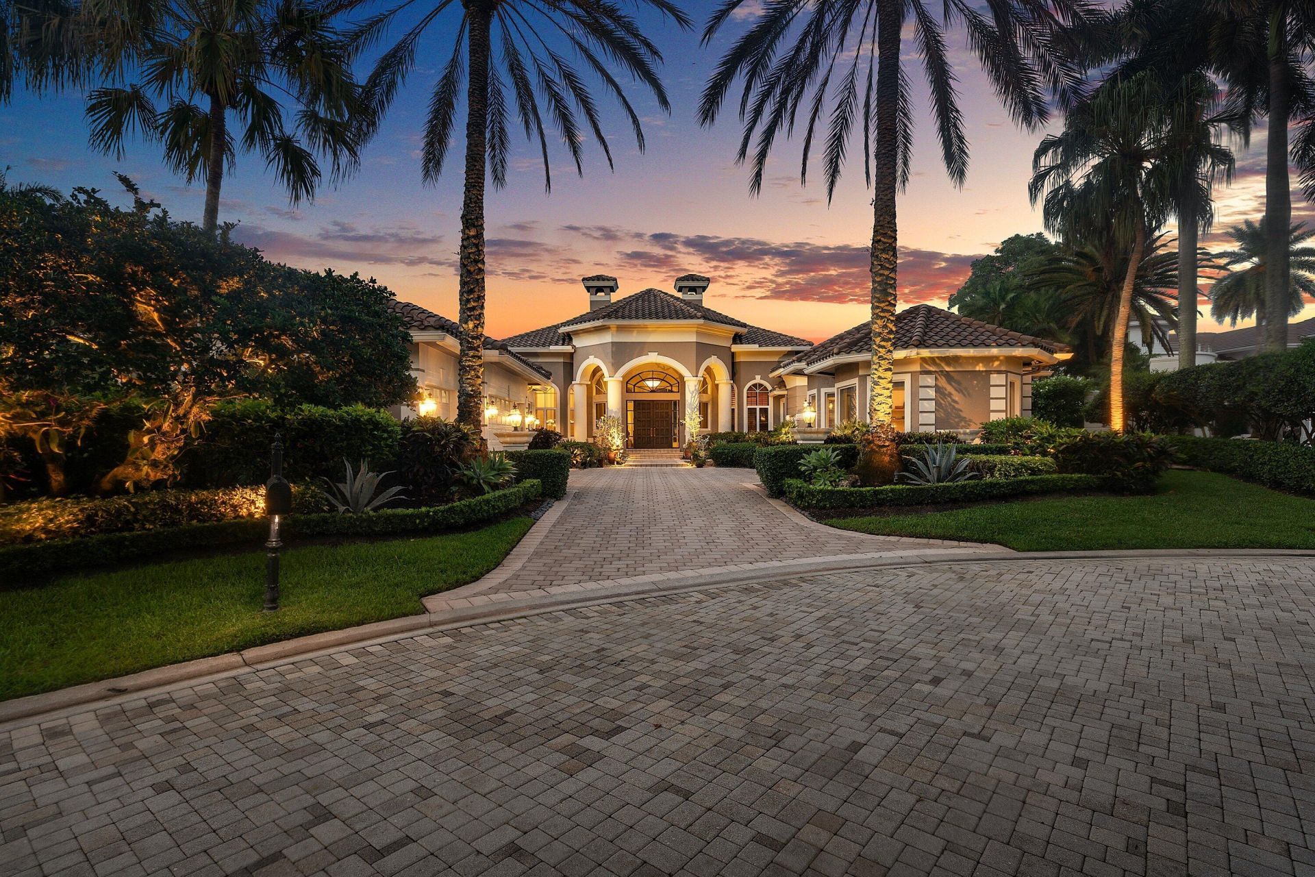 32 Saint Thomas Drive, Palm Beach Gardens, FL 33418 Photo