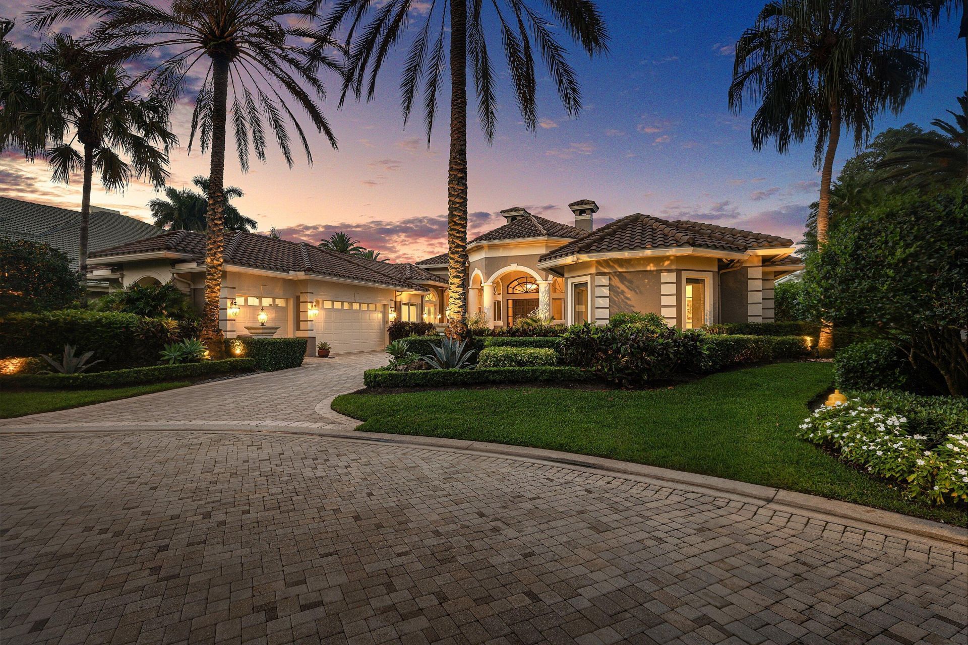 32 Saint Thomas Drive, Palm Beach Gardens, FL 33418 Photo