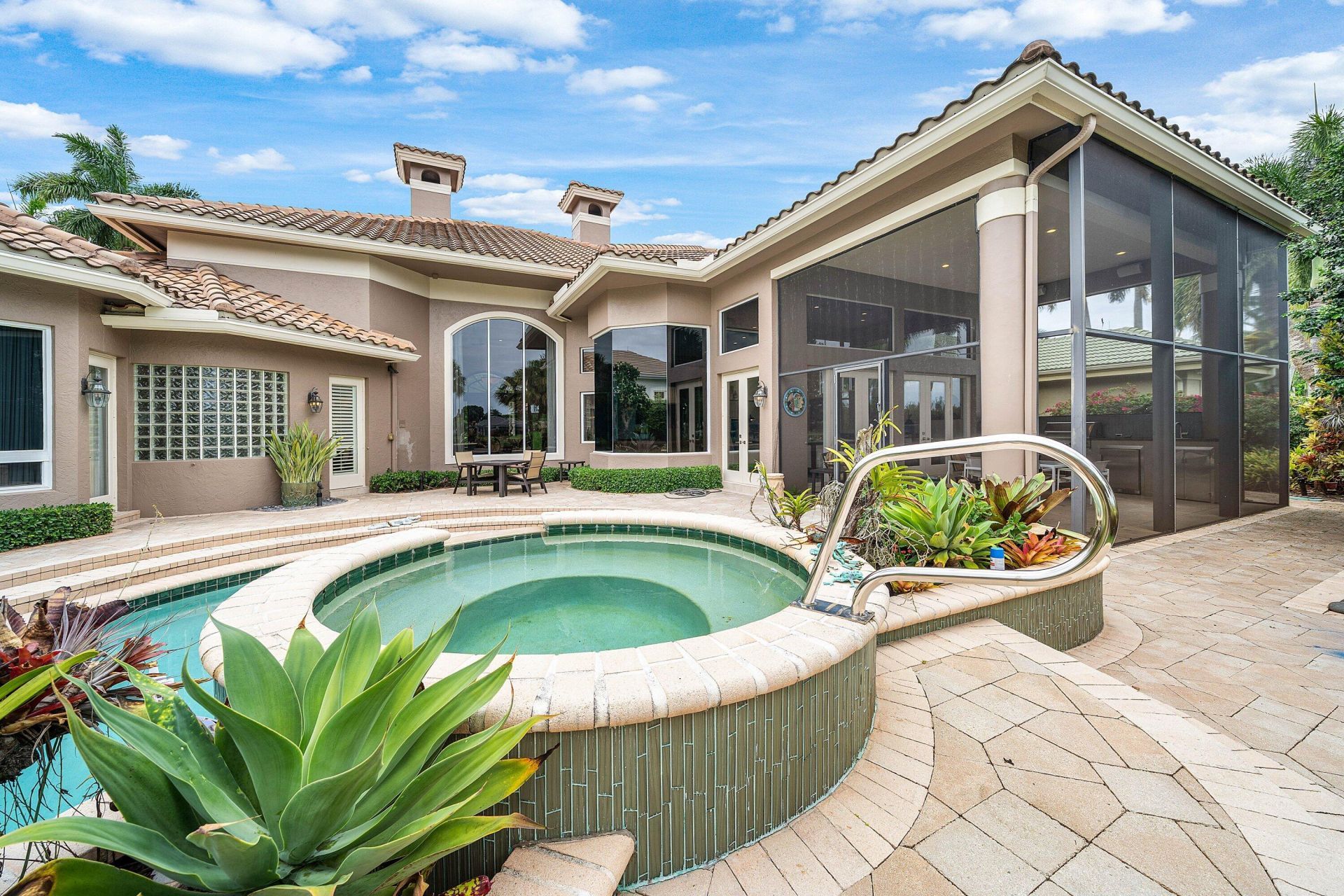 32 Saint Thomas Drive, Palm Beach Gardens, FL 33418 Photo