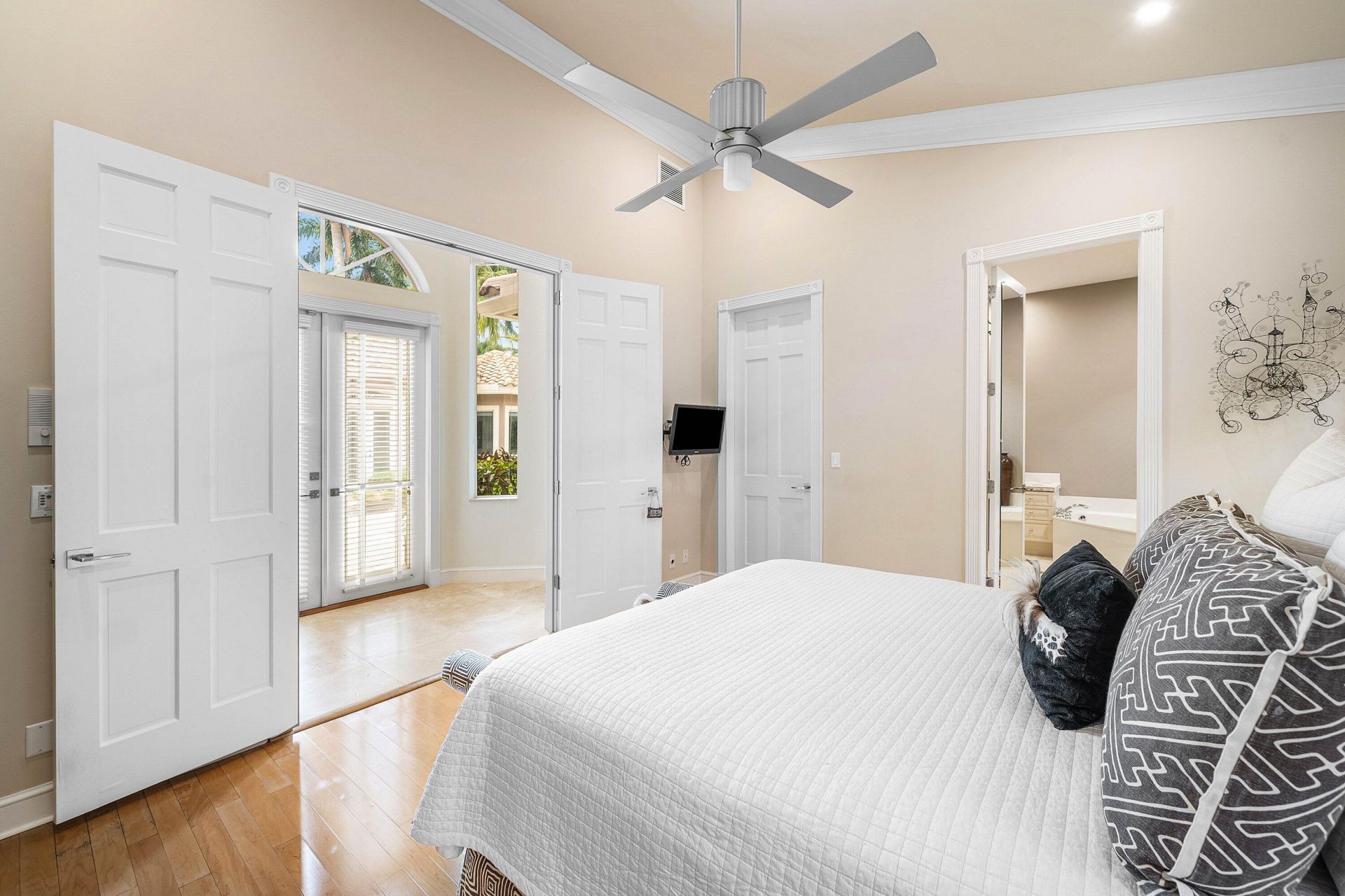 32 Saint Thomas Drive, Palm Beach Gardens, FL 33418 Photo
