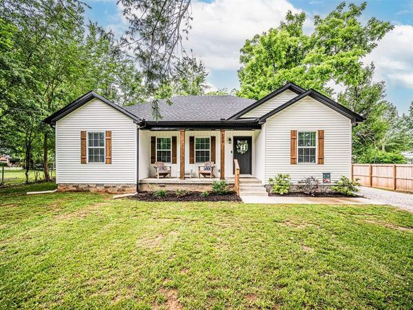130 Blakey Street , Auburn, KY 42206