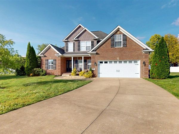 1716 Glen Echo Court , Bowling Green, KY 42104