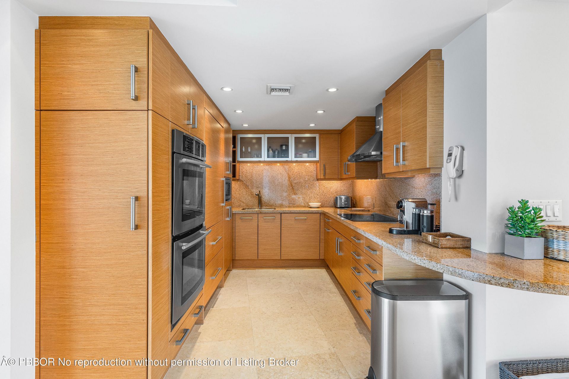 2780 S Ocean Boulevard, Unit 401, Palm Beach, FL 33480 Photo