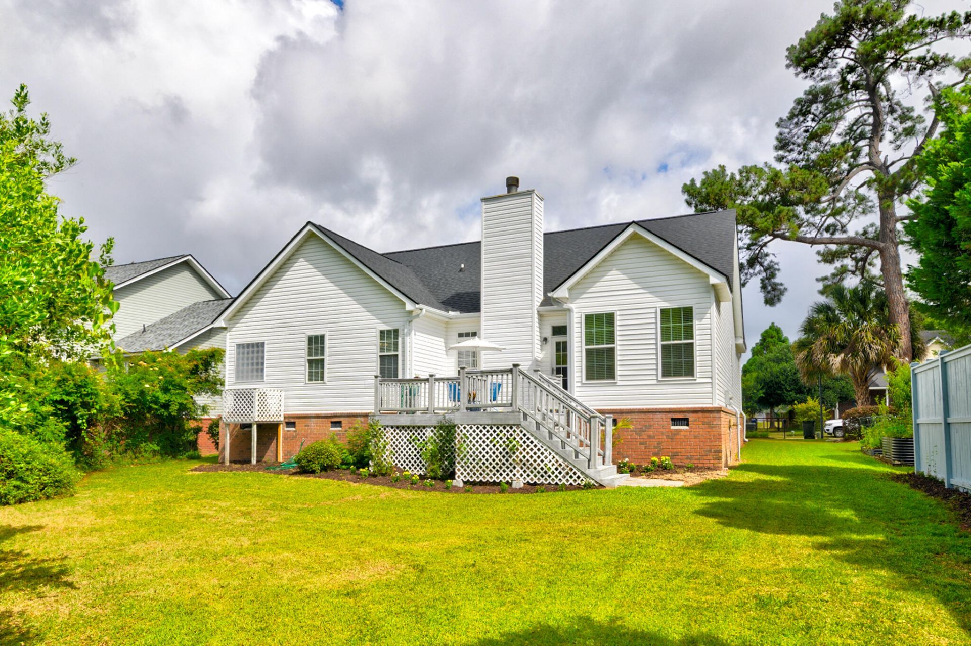 67 Oyster Point Row Photo 34