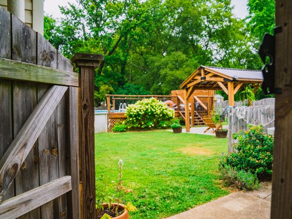 2902 Teakwood Dr, Nashville, TN 37214