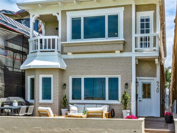 920 E Oceanfront, Newport Beach, CA 92661