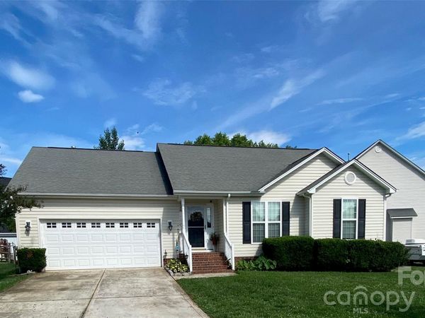 2017 Longhorn Drive , Dallas, NC 28034