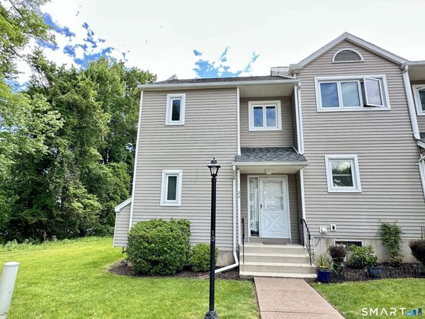 24 Oak Ridge, Unit 24, Windsor Locks, CT 06096