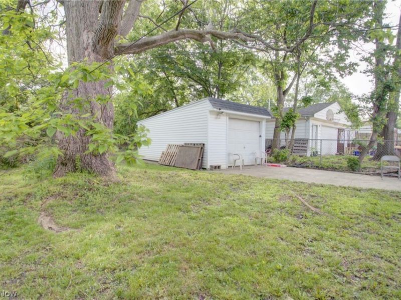 4387 W 56th Street, Cleveland, OH 44144 Photo 20