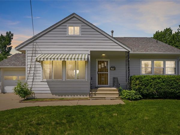 4214 Culver Street NE, Cedar Rapids, IA 52402