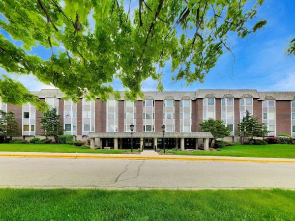 Unit 3G, Park Ridge, IL 60068