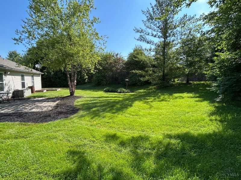 573 Hearthstone Court, Lebanon, OH 45036 Photo 3