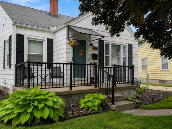 906 7th Street , Maumee, OH 43537
