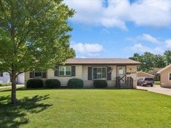 1207 4th Avenue SE, Altoona, IA 50009