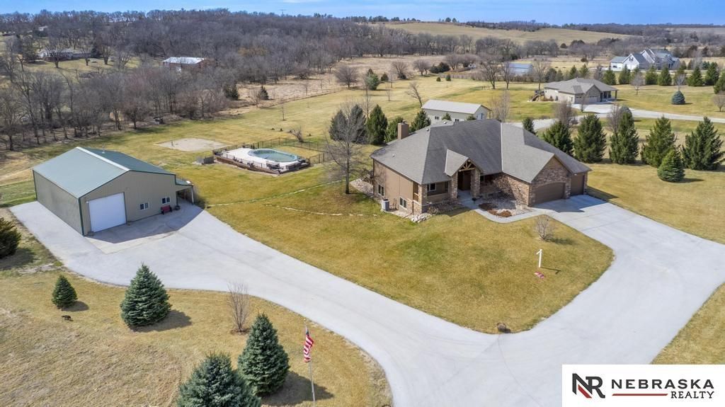 6541 Russell Emmett Court , Papillion, NE 68133 Main Photo