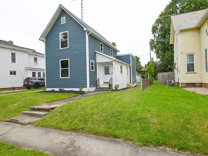 711 S Walnut Street, Bucyrus, OH 44820 Photo 2