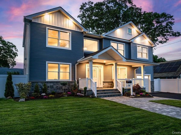 345 Christopher Street , Oceanside, NY 11572