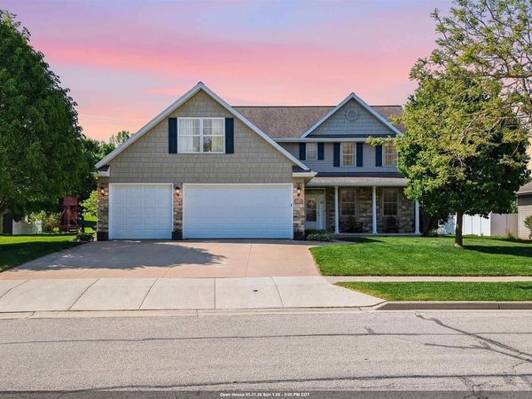551 COONEN DRIVE, Combined Locks, WI 54113