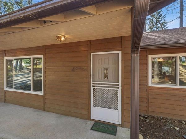 5524 Daisy Dr, Pollock Pines, CA 95726