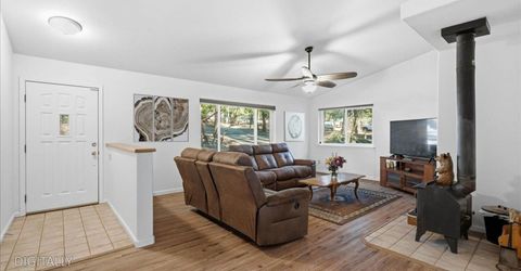 5524 Daisy Dr, Pollock Pines, CA 95726 Photo