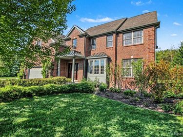 9367 Wildflower Way, Springfield Twp, MI 48350