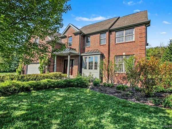 9367 Wildflower Way, Springfield Twp, MI 48350