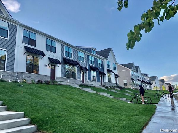 2898 RAYFIELD Avenue , Ann Arbor, MI 48105