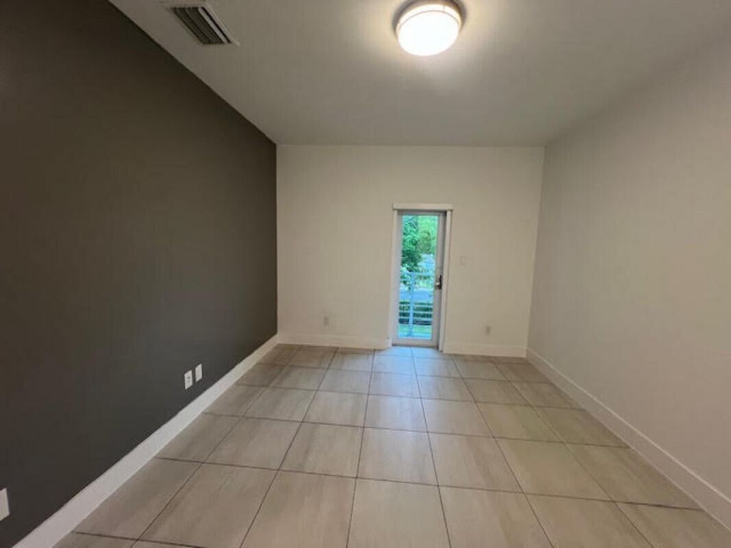 3884 Melaleuca Lane, Unit 210, Lake Worth Beach, FL 33461 Photo