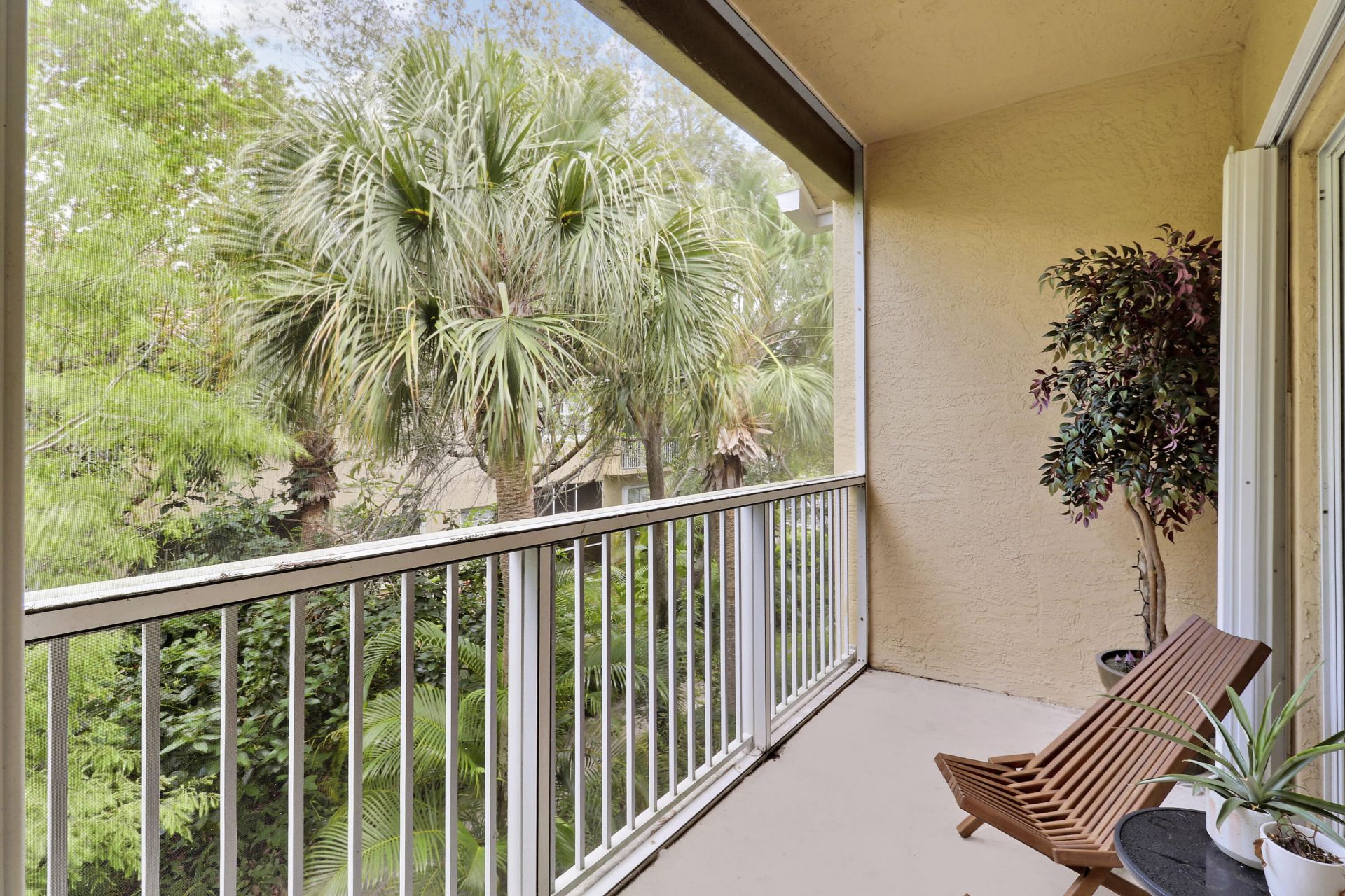 105 Lighthouse Circle, Unit B, Tequesta, FL 33469 Photo