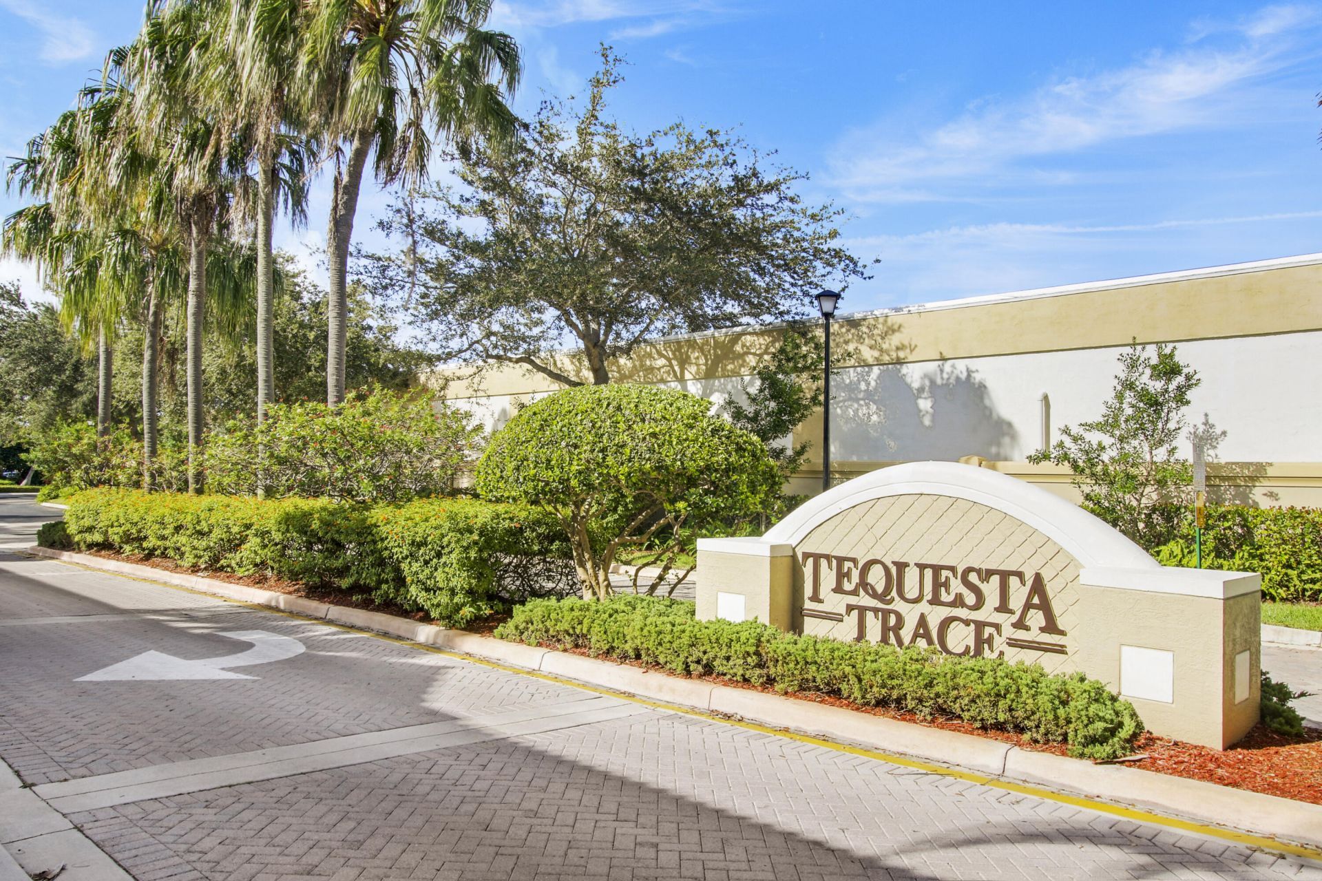 105 Lighthouse Circle, Unit B, Tequesta, FL 33469 Photo