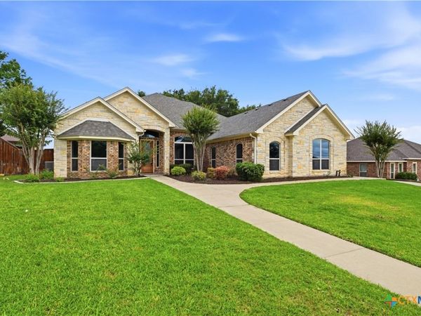 8006 Ridgeway Court , Nolanville, TX 76559
