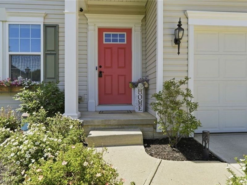 36629 Barkhurst Mill Drive, North Ridgeville, OH 44039 Photo 4