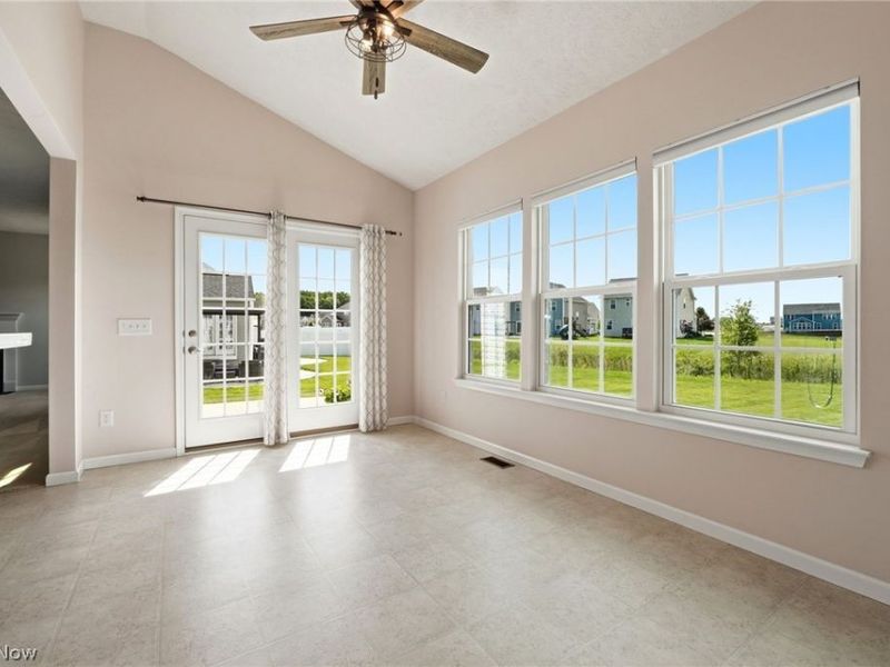 36629 Barkhurst Mill Drive, North Ridgeville, OH 44039 Photo 7