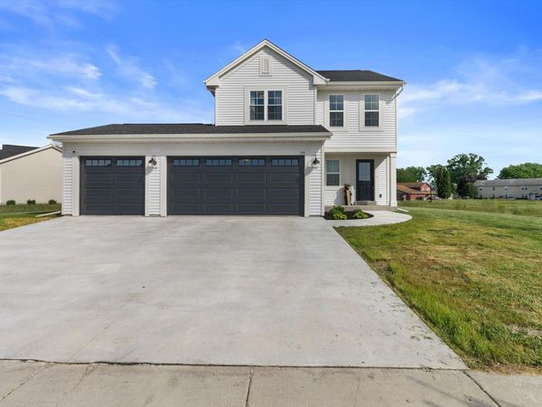 150 N Taft Ave, Jefferson, WI 53549