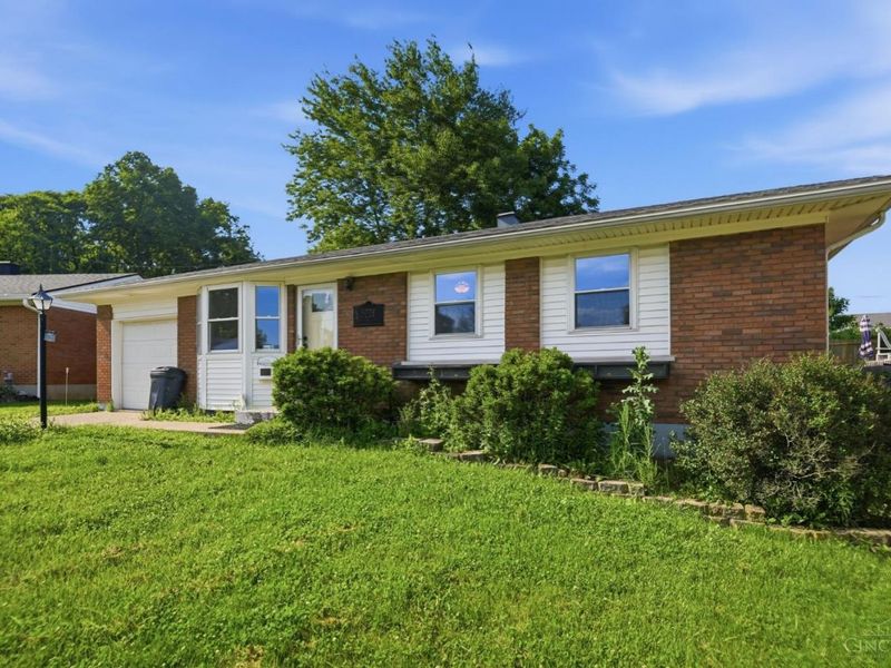5228 Woodlake Drive, Delhi Twp, OH 45238 Photo 2