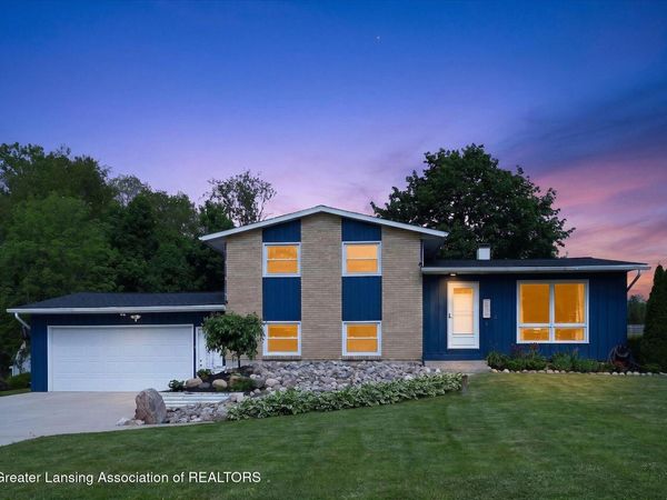 619 Charleston Road, Lansing, MI 48917