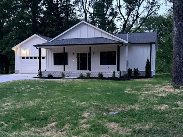 1720 Allison Ave , Columbia, TN 38401