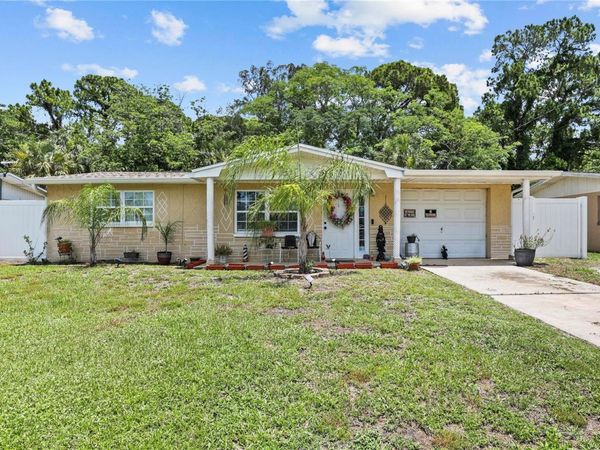 9210 UNICORN AVENUE , PORT RICHEY, FL 34668