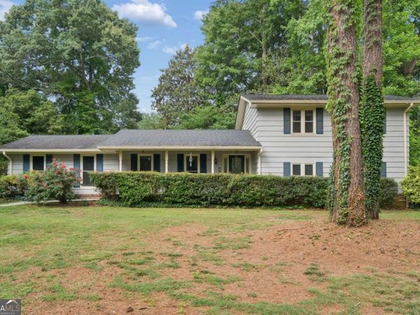 441 Village Green Court SW, Lilburn, GA 30047