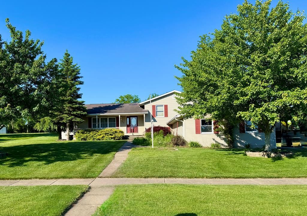 633 King Ridge Ct, Ashland, OH 44805 Main Photo
