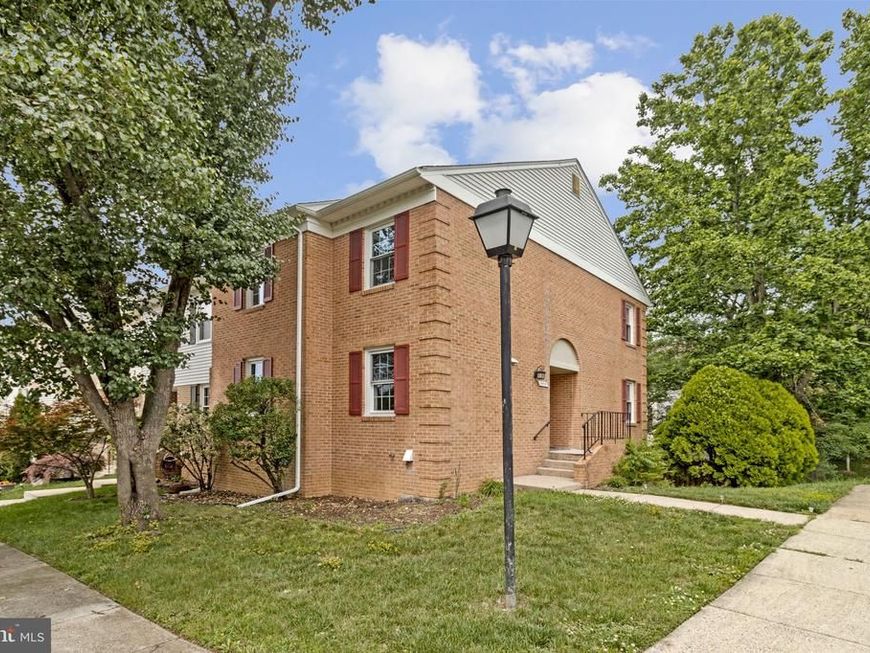 5919 Ambassador Way, Alexandria, VA 22310 Main Photo