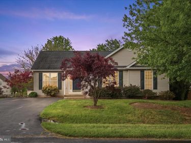 151 BARREL HORSE DRIVE , CHARLES TOWN, WV 25414