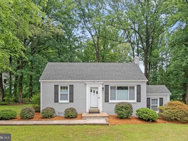 12131 WAPLES MILL ROAD, OAKTON, VA 22124