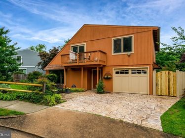 1111 N ROCKINGHAM STREET , ARLINGTON, VA 22205